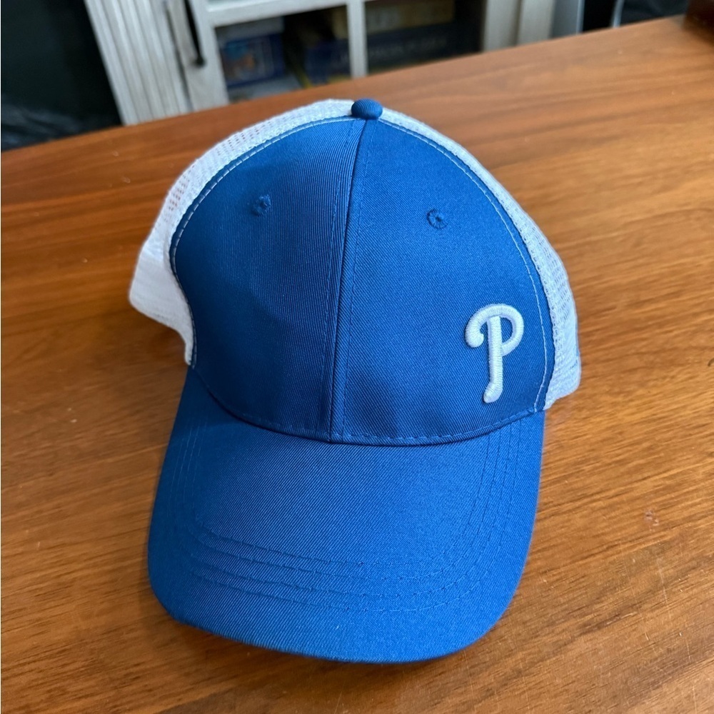 Philadelphia Phillies MLB Baseball Trucker Hat